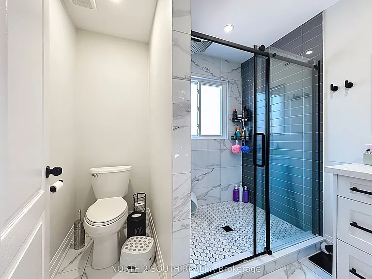 93 Komura Rd #UPPER — Photo 33