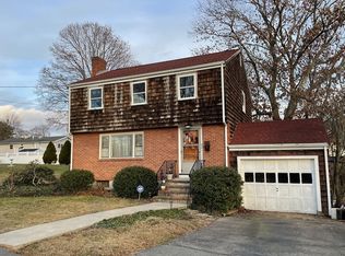 32 Leonard St, Dedham, MA 02026