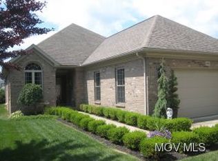 428 60th St, Vienna, WV 26105