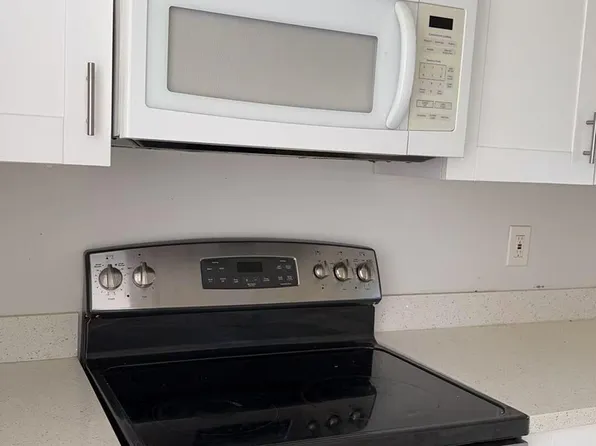 819 SW 9th Ct, Pompano Beach, FL 33060