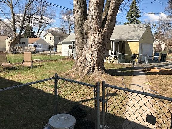 3rd image of 5528 42nd Ave S