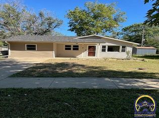 414 S Market St, Emporia, KS 66801
