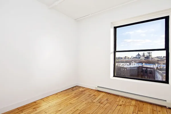 Rented by Bold New York | media 31