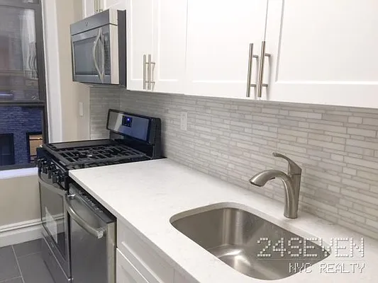 Rented by 24 7 NYC Realty Inc. | media 40