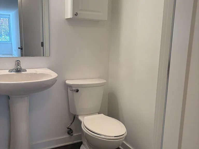 132 Daly Ave — Photo 6
