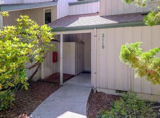 2119 Hawkins Ln, Eugene, OR