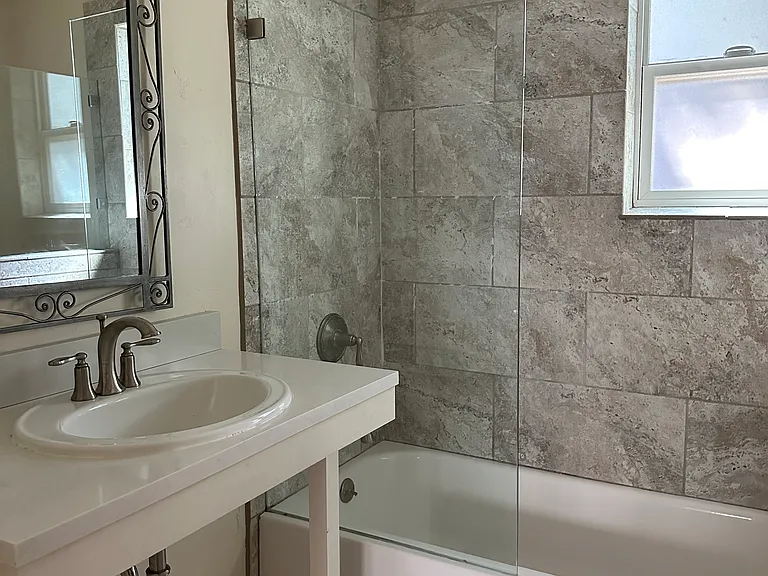 154 E Park Ave — Photo 9