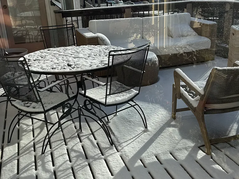 Deck off of kitchen