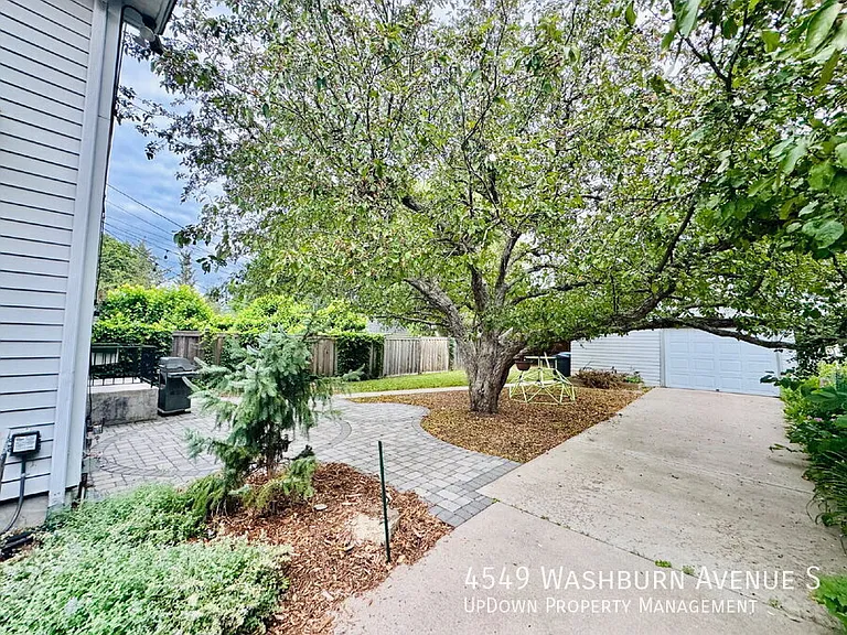 4549 Washburn Ave S — Photo 20