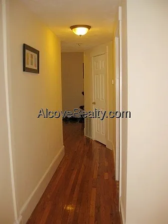 Highland Ave — Photo 9