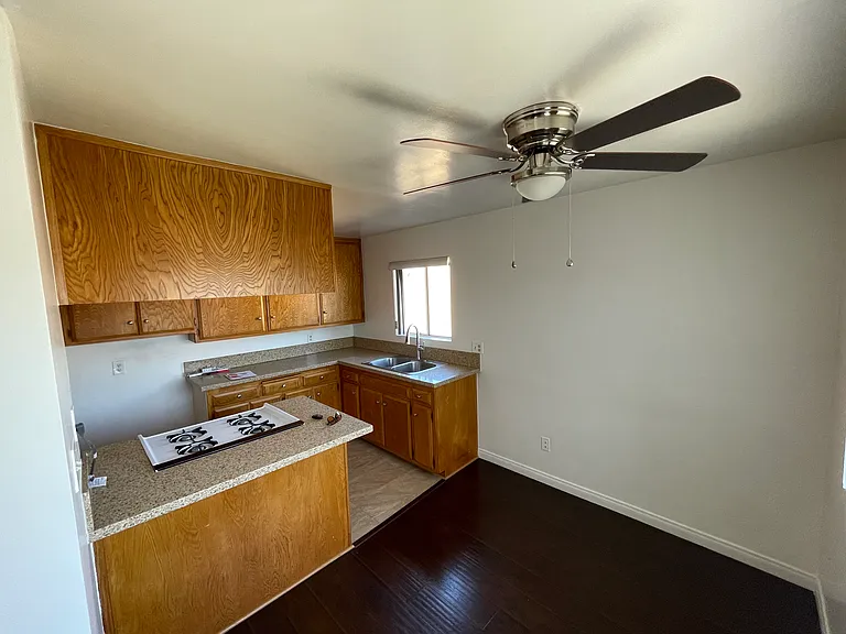2114 San Anseline Ave #B — Photo 6