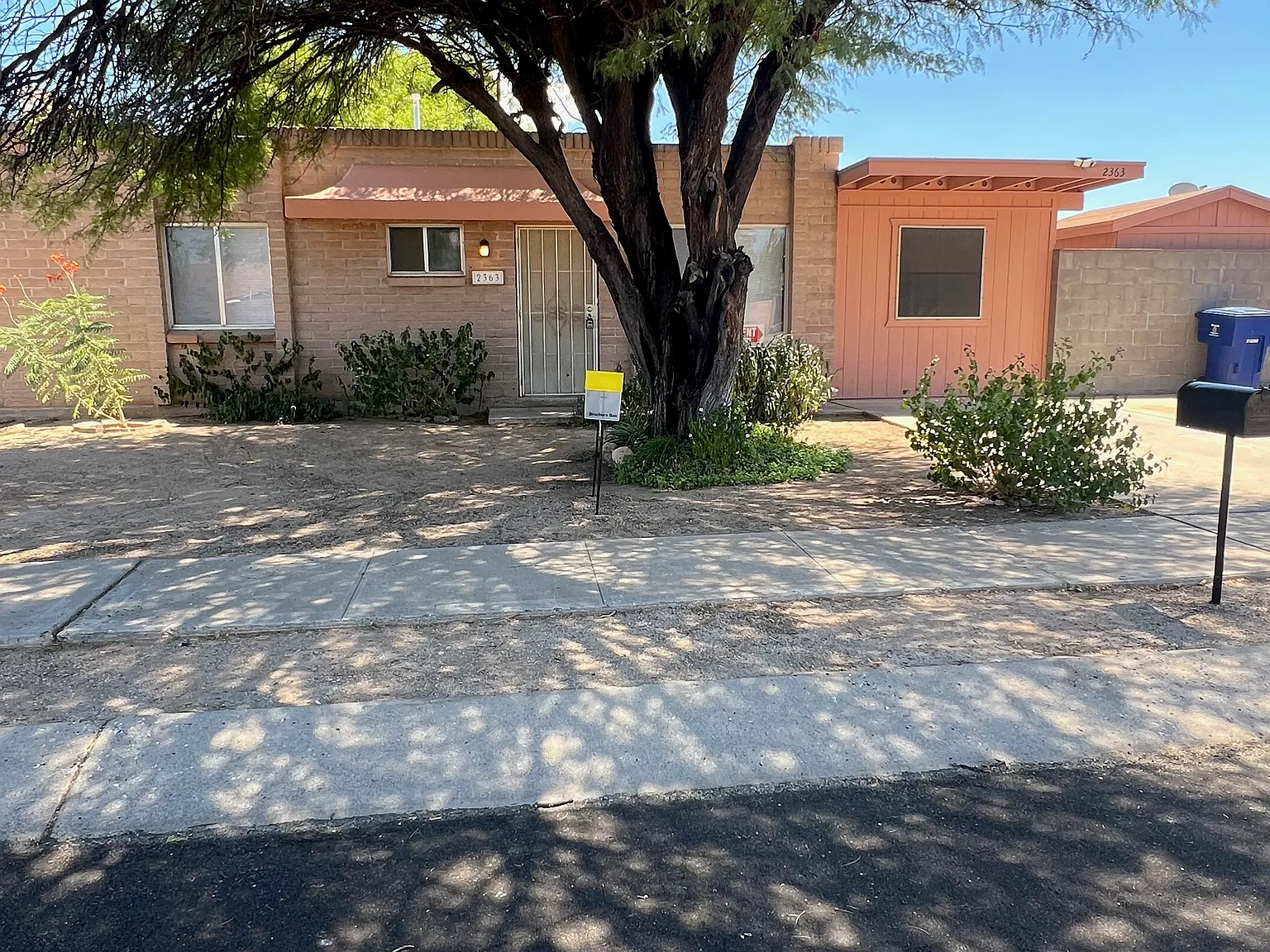3 bed, 1010 sqft, $1,575 — Photo 1