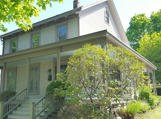 113 N Main St, Florida, NY 10921