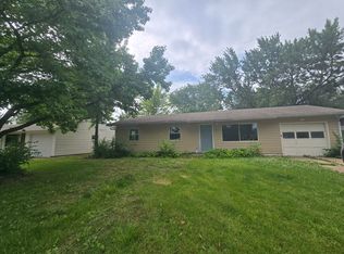 2201 SE 22nd St, Topeka, KS 66605