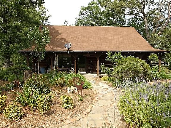 2nd image of 28089 Lynnwood Ln