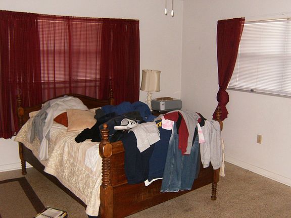 5th image of 4910 Fleetwood St
