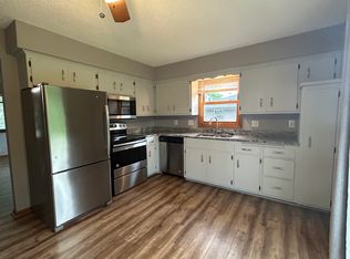 348 Belle Aire Dr, Champlin, MN 55316