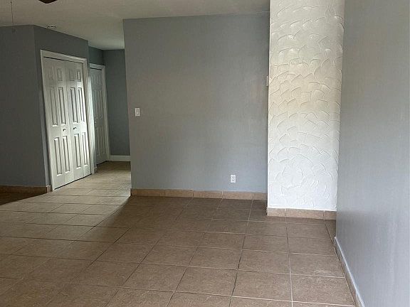3rd image of 1036 NW 5th Ave Unit A