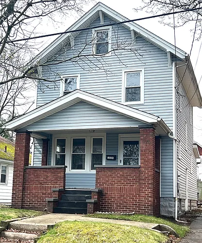 1024 Avon St Photo 1