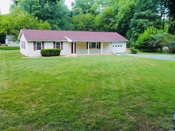 344 Woodcock Ave, Shepherdstown, WV 25443