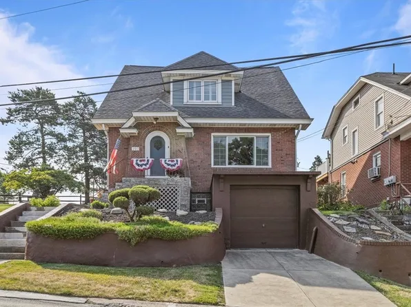 197 Liberty St, Bridgeville, PA 15017