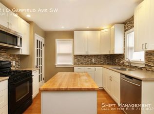 210 Garfield Ave SW, Grand Rapids, MI 49504