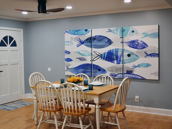 Breakfast nook