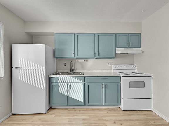 5th image of 1066 E Mallon Dr