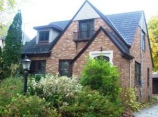 411 N Madison St, Chilton, WI 53014