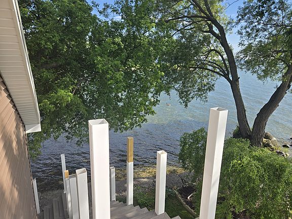 2nd image of 201 Brown Shores Rd