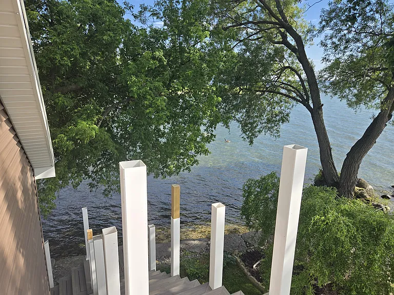 201 Brown Shores Rd — Photo 3