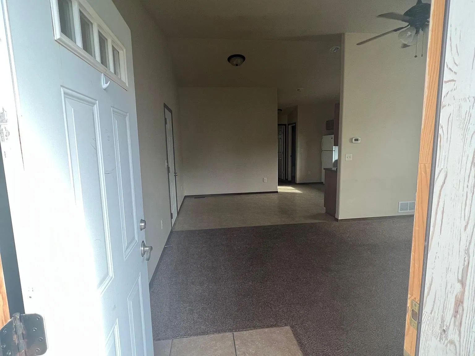 3 bed, 1650 sqft, $1,900 — Photo 2