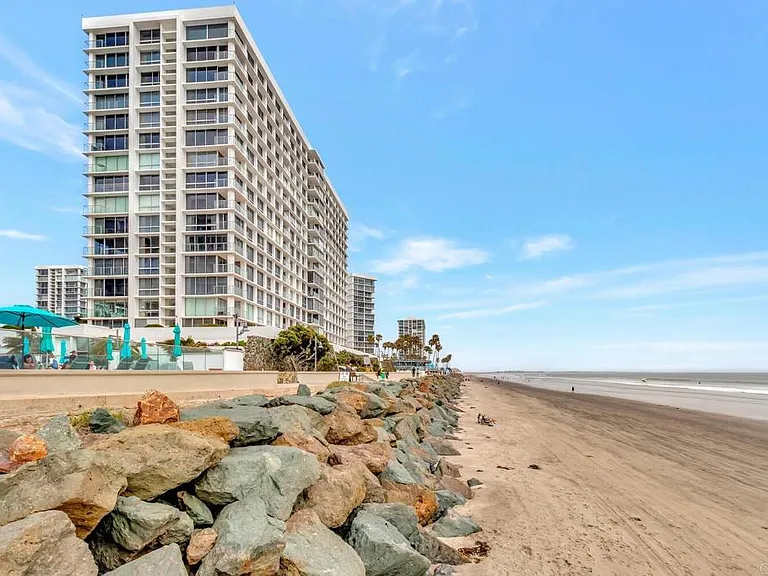 1760 Avenida Del Mundo #504 — Photo 40