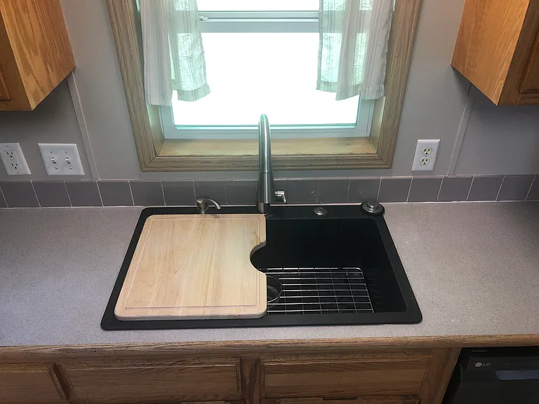 Updated Farmers Sink & Fixture