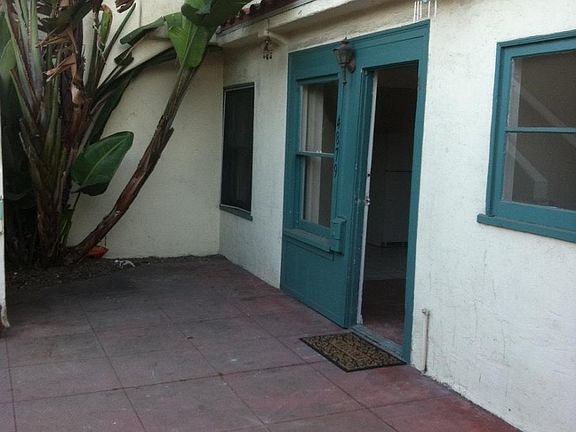 3rd image of 4879 Lotus St