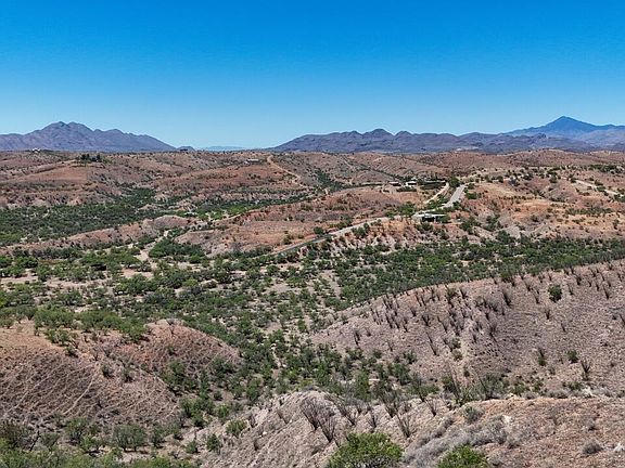 4th image of Lado De Loma Dr #16