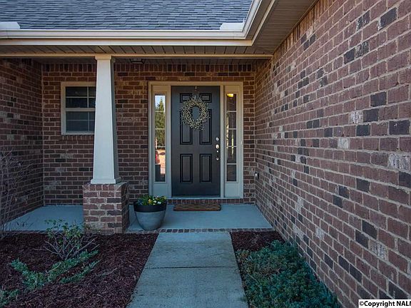 3rd image of 6910 Breyerton Way