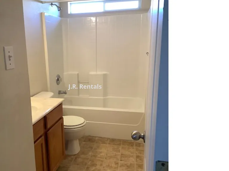 413 Brittney Way #C — Photo 28