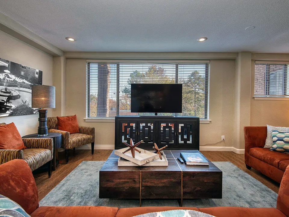 Rivercliff Estate Apartments in Little Rock, AR