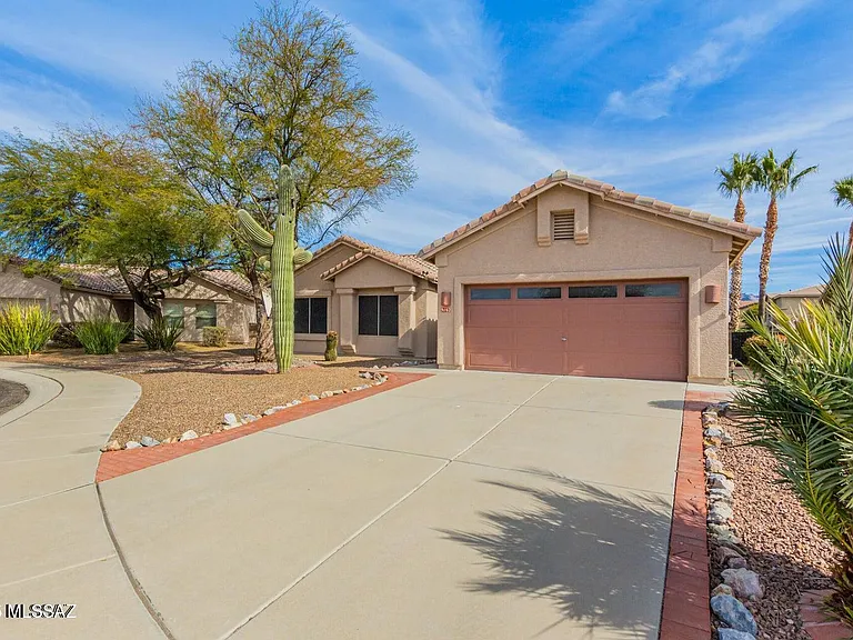 9162 N Treasure Mountain Dr — Photo 2