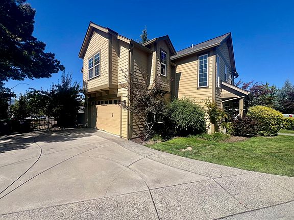 2nd image of 3610 Jerome Ln