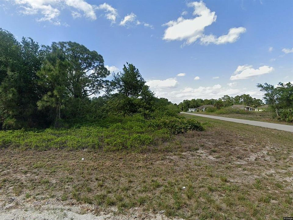 1st image of 1017 Pilgrim St E Lot 1