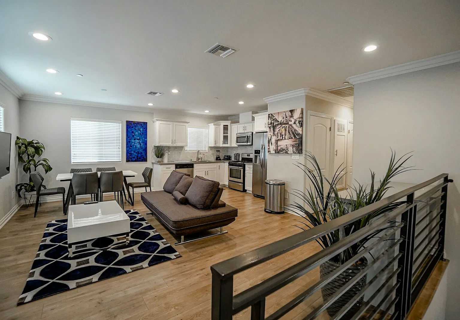 7101 South La Cienega Boulevard, Unit 7101 1/2 — Photo 1