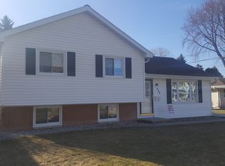 919 S Buchanan St, Appleton, WI 54915