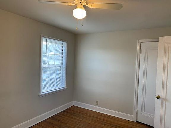 2nd image of 1657 Cedar Ave APT 2