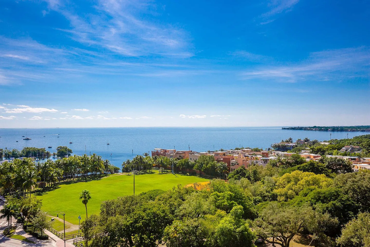 1 bed, 1.0 bath, 721 sqft, $5,898 — Photo 3