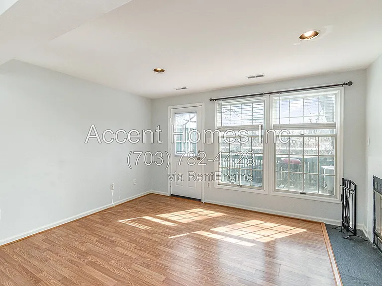 5028 9th St S — Photo 27
