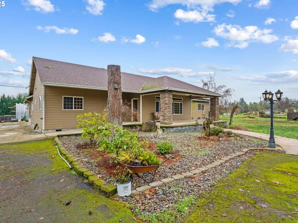3040 Fisher Rd, Roseburg, OR 97471