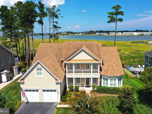 37481 Seaside Dr, Ocean View, DE 19970