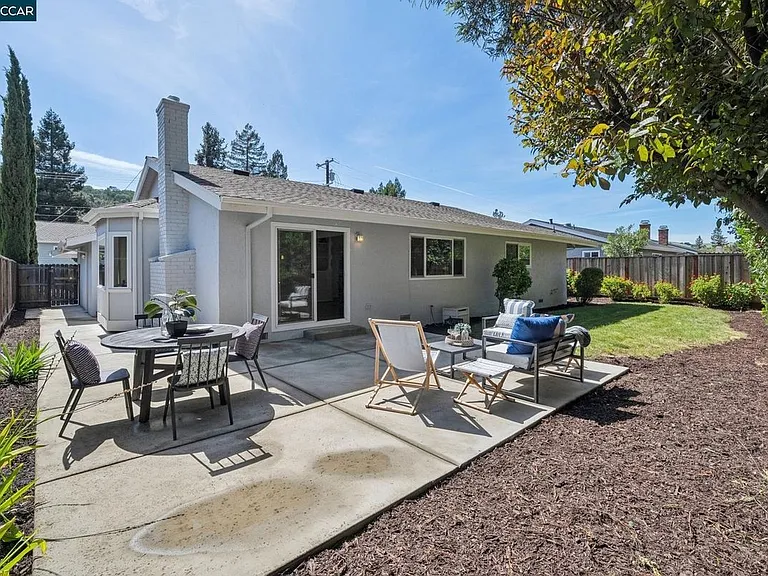 4830 Tahoe Cir — Photo 26